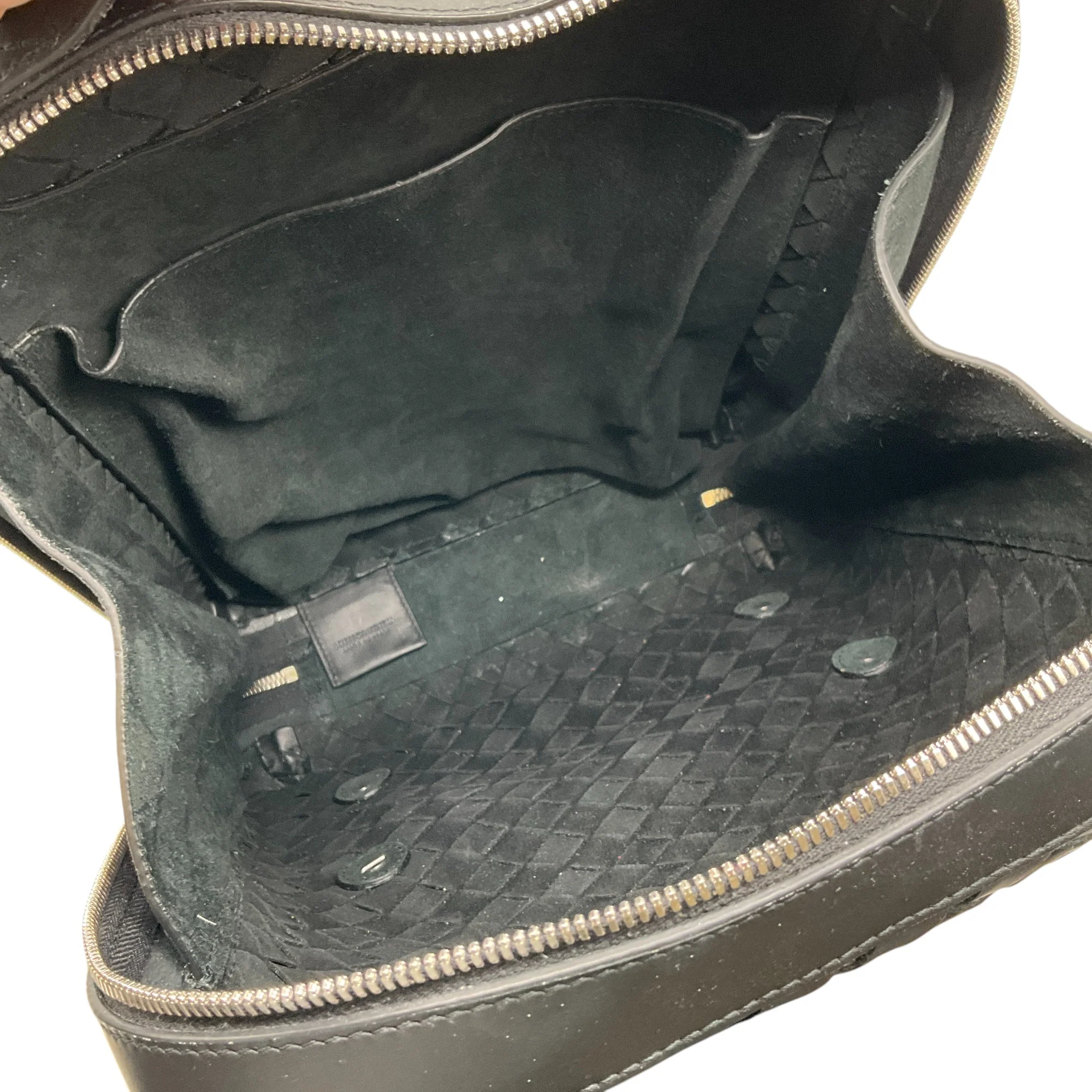 Bottega Veneta Black Leather Intrecciato Backpack - Image 9