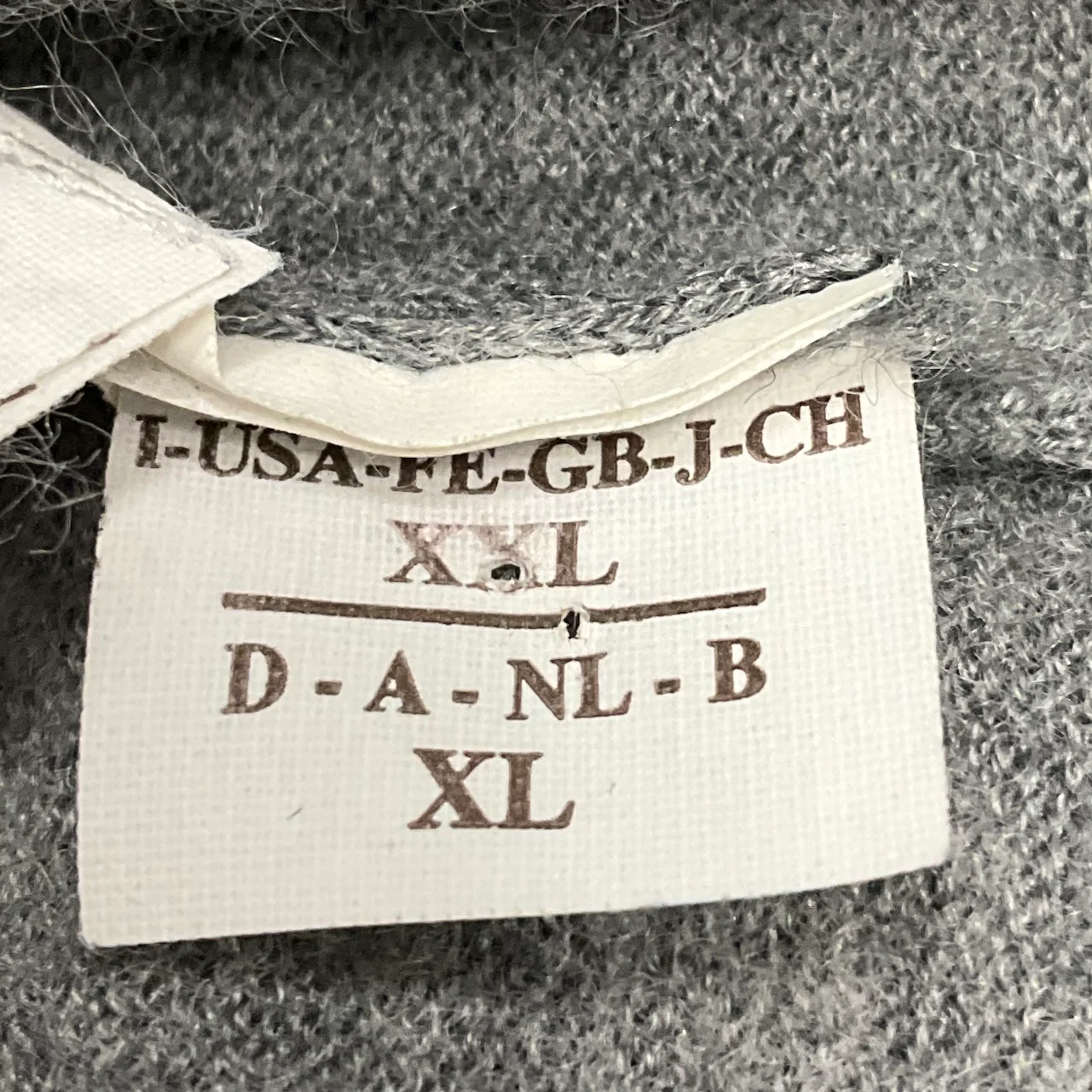 Brunello Cucinelli Grey Ruched Rhinestone Embellished Long Sleeved Mock Neck Fine Knit Cashmere Sweater - Image 7