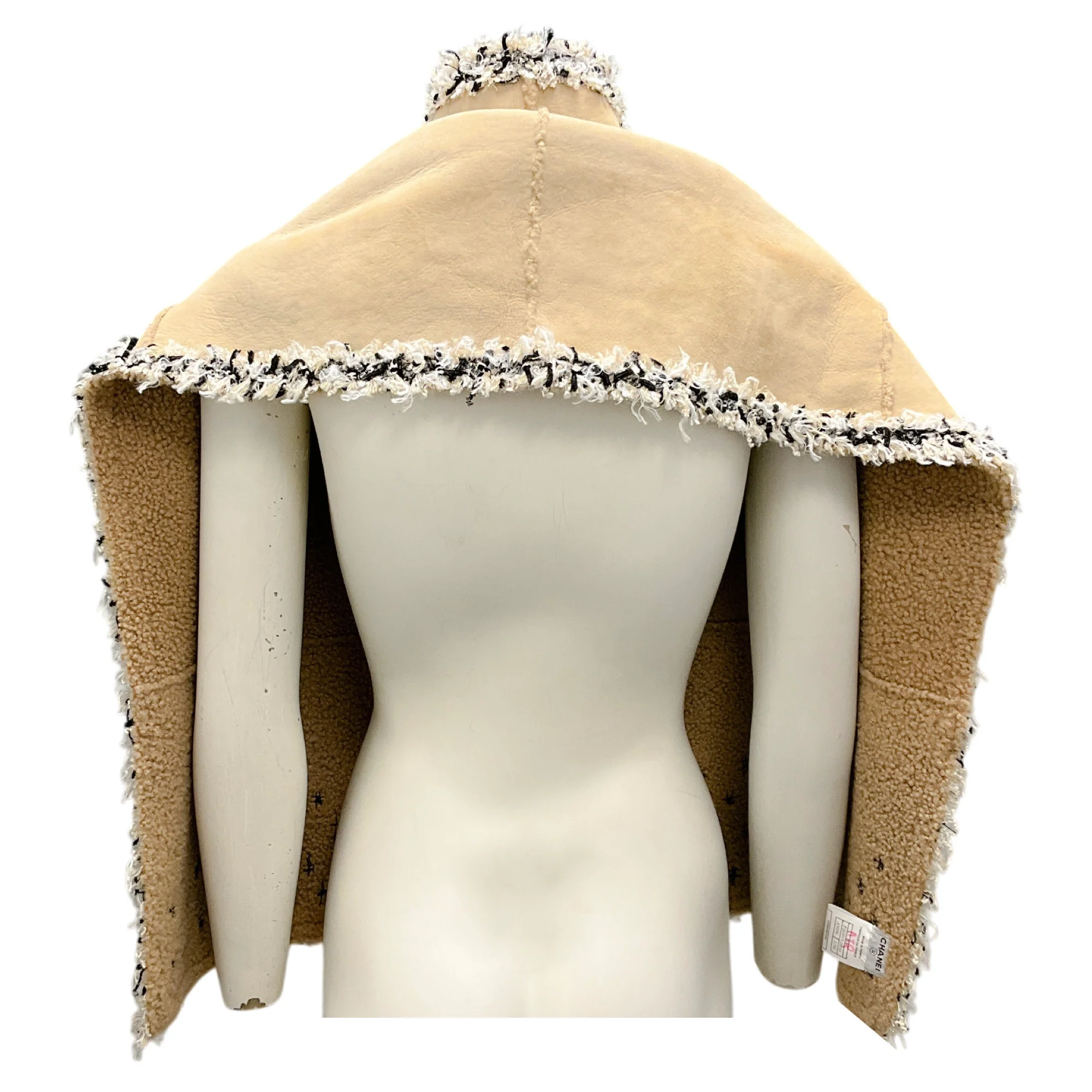 Chanel Beige 2005 Tweed Trimmed Lamb Shearling Scarf - Image 4