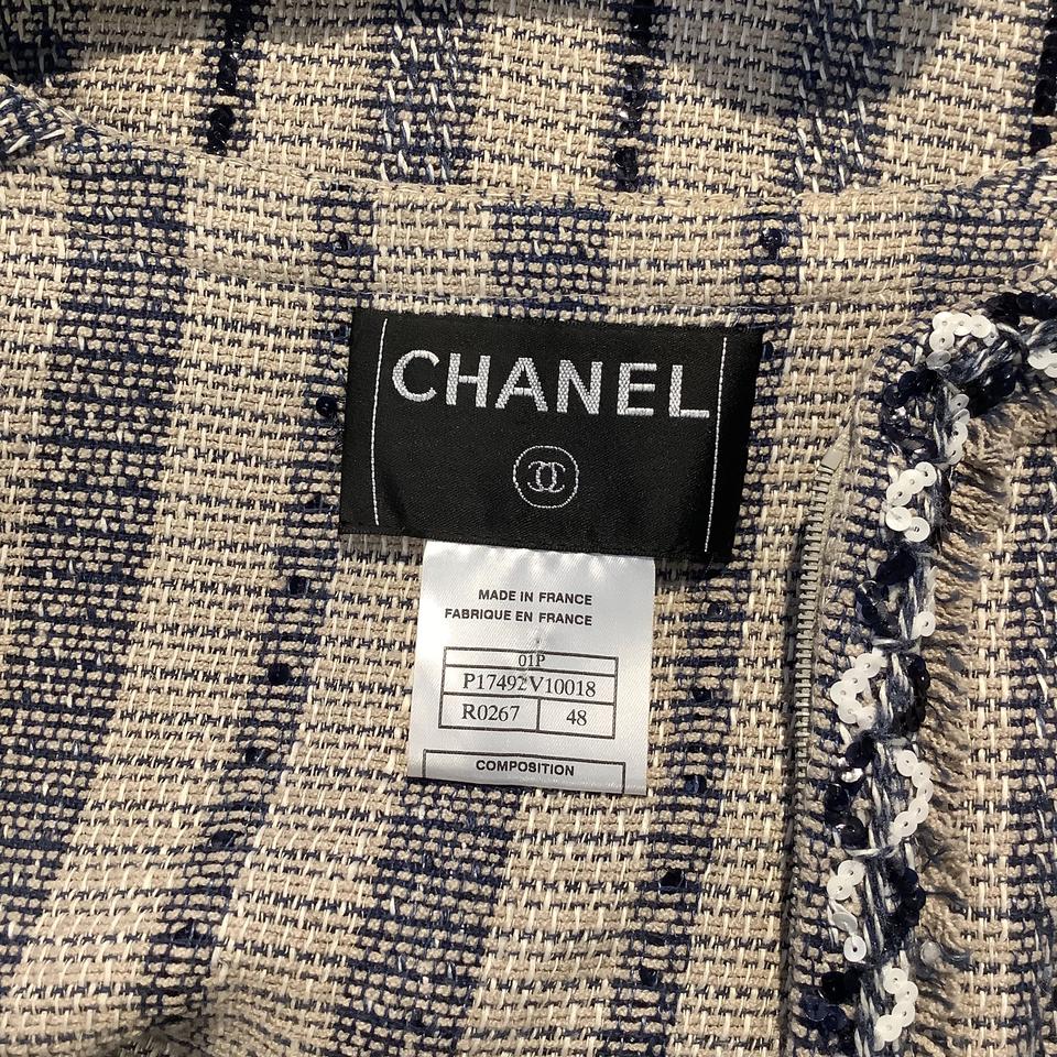 Chanel Beige / Navy Tweed Sequined Vest - Image 6