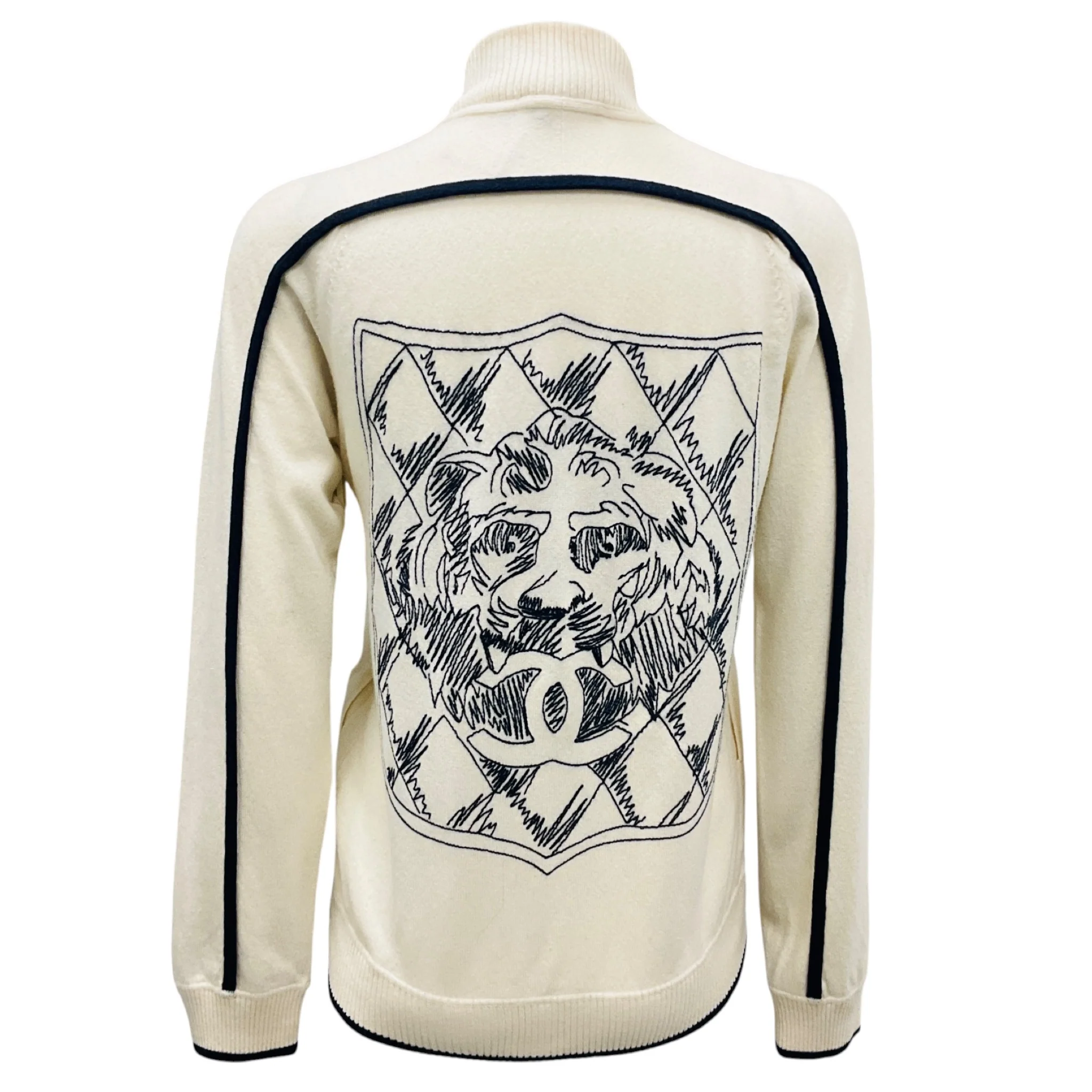Chanel Ecru Zip Up Cashmere Knit Cardigan with Lion Head and CC Logo Embroidery - Image 3