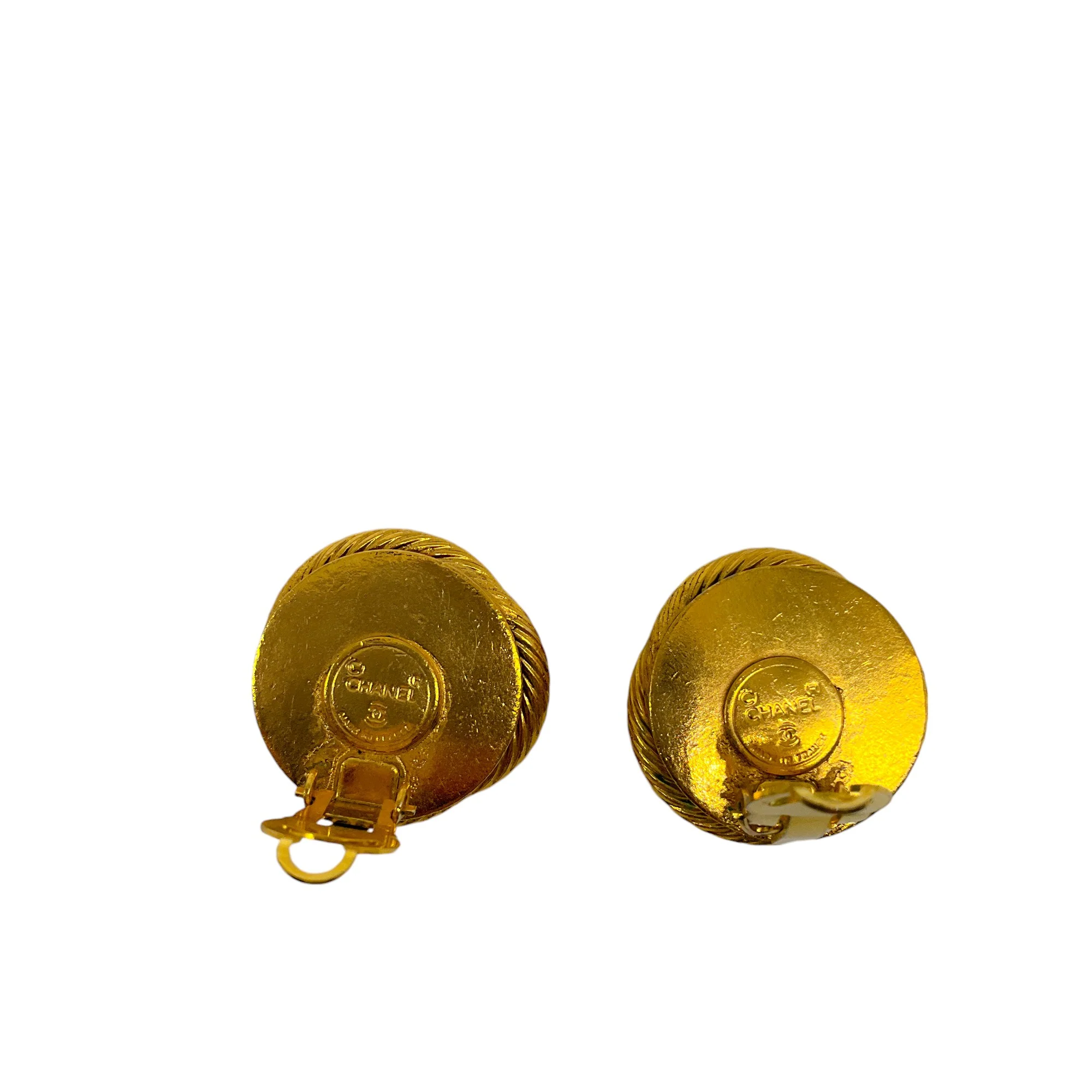 Chanel Gold Pearl Swirl Clip-On Earrings - Image 5