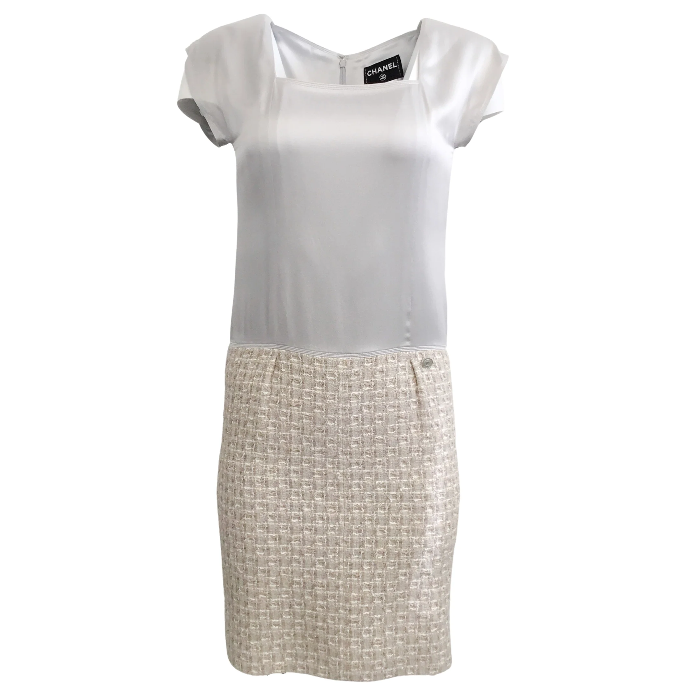 Chanel Grey Silk and Tweed Dress with Jacket - Image 4