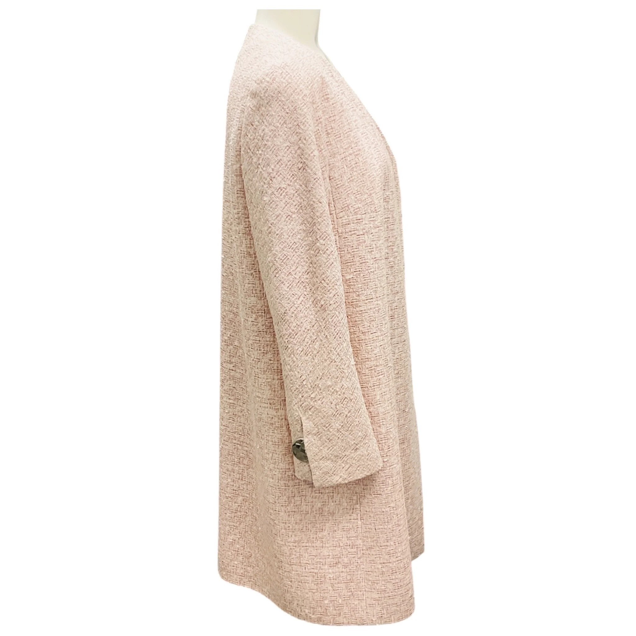 Chanel Iridescent Pink / Ecru 2016 Fantasy Tweed Coat - Image 2