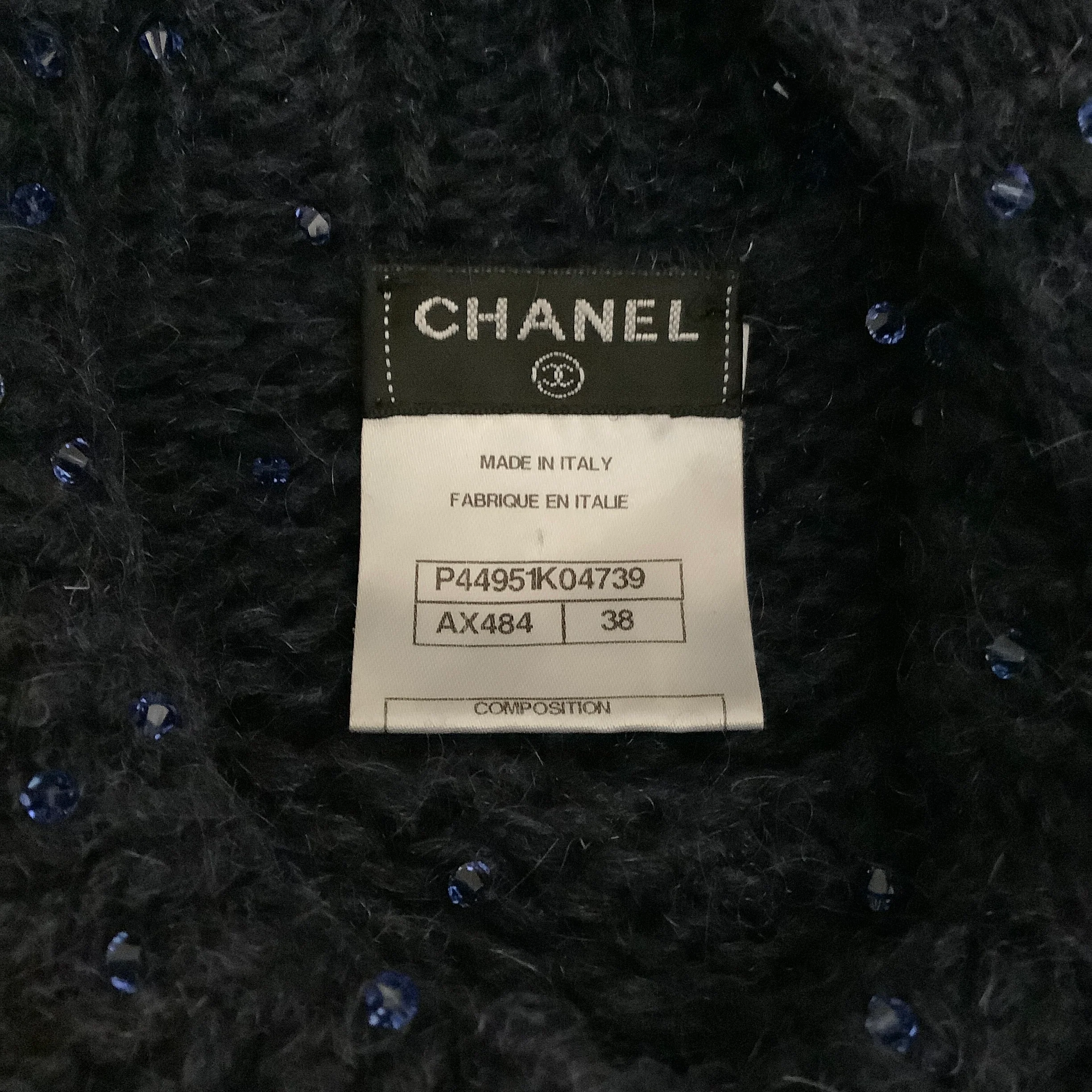 Chanel Navy Blue Cashmere and Mohair Sweater with Sequins - Image 4