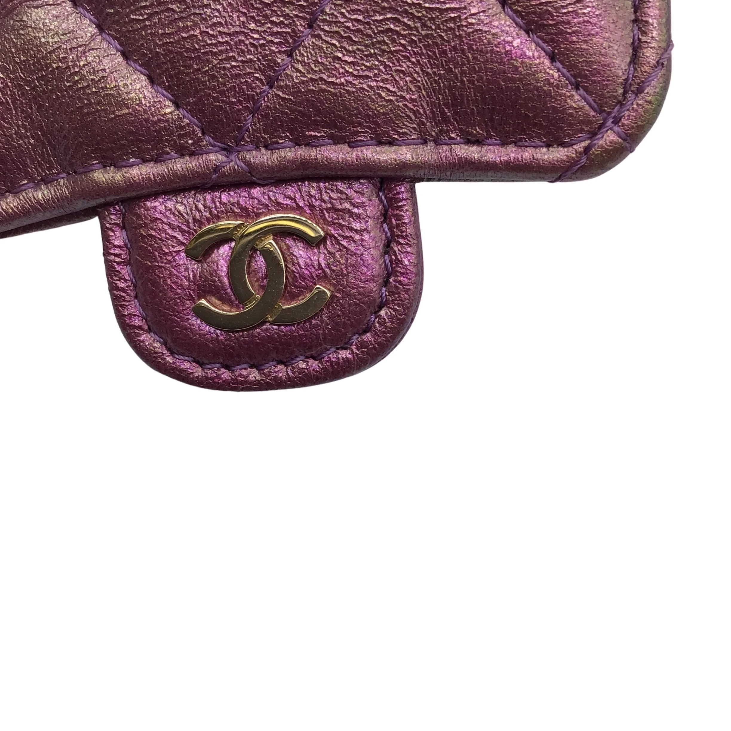 Chanel 2021 Purple / Light Gold CC Logo Chain Strap Quilted Iridescent Lambskin Leather Airpods Pro Case / Handbag - Image 6