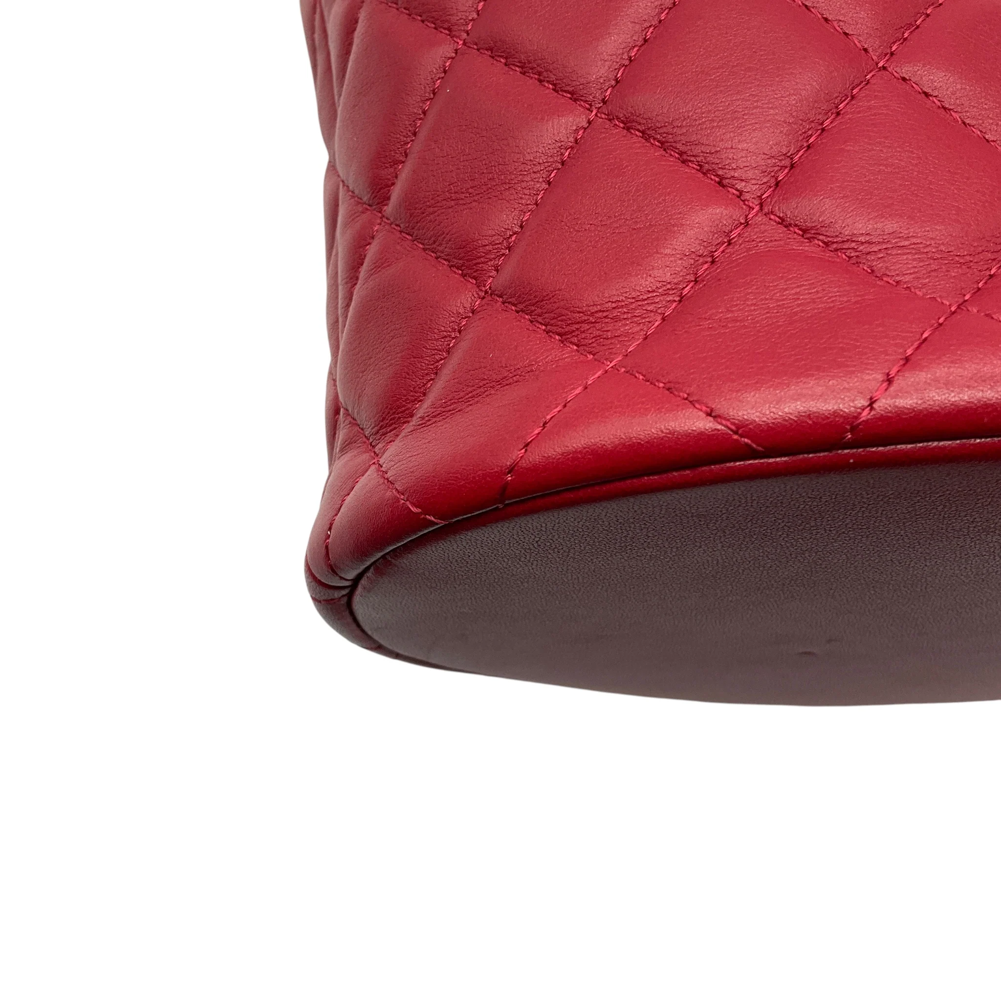 Chanel Red / Gold Hardware Quilted Calfskin Leather Boy Bucket Bag - Image 7