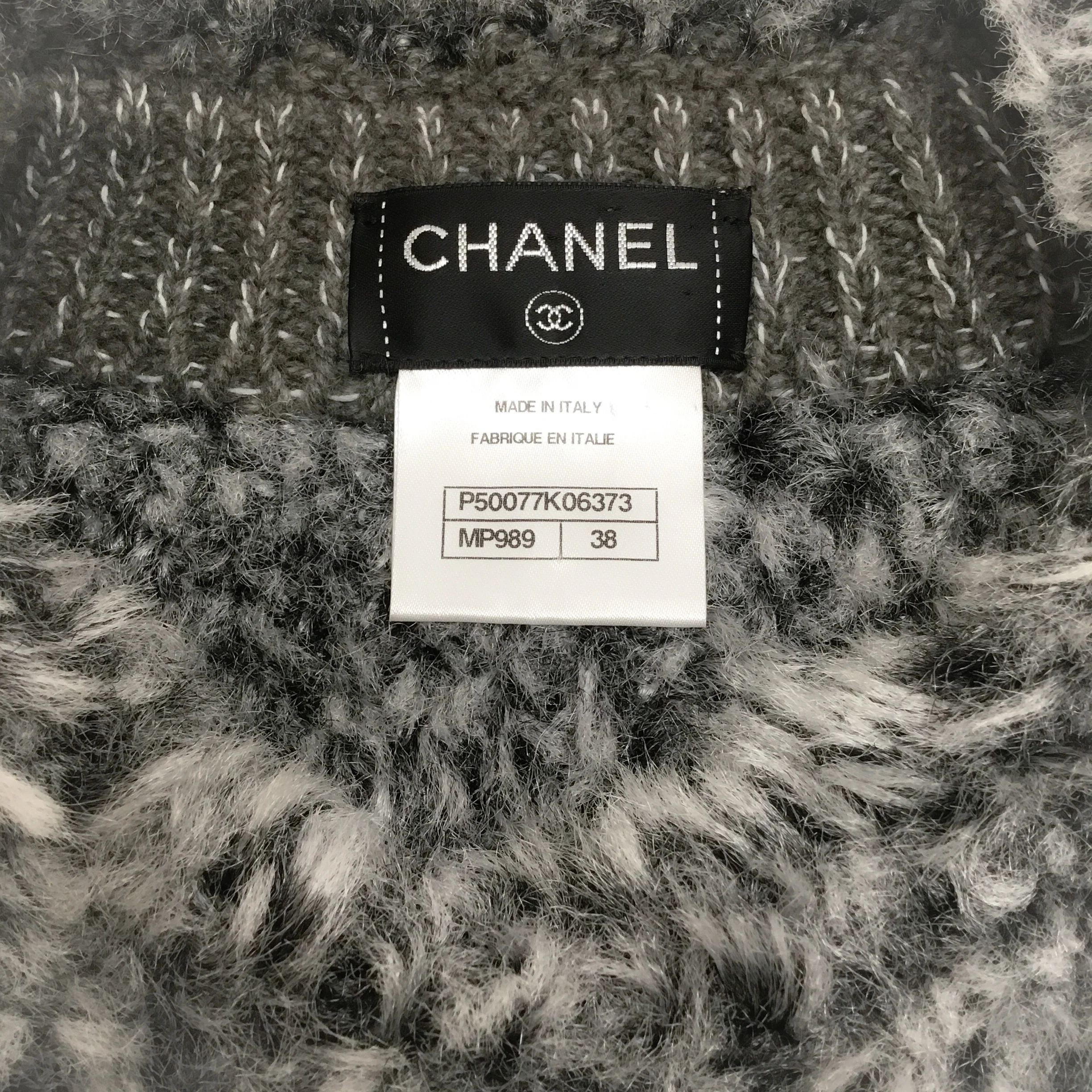 Chanel Textured Woven Grey Sweater - Image 4