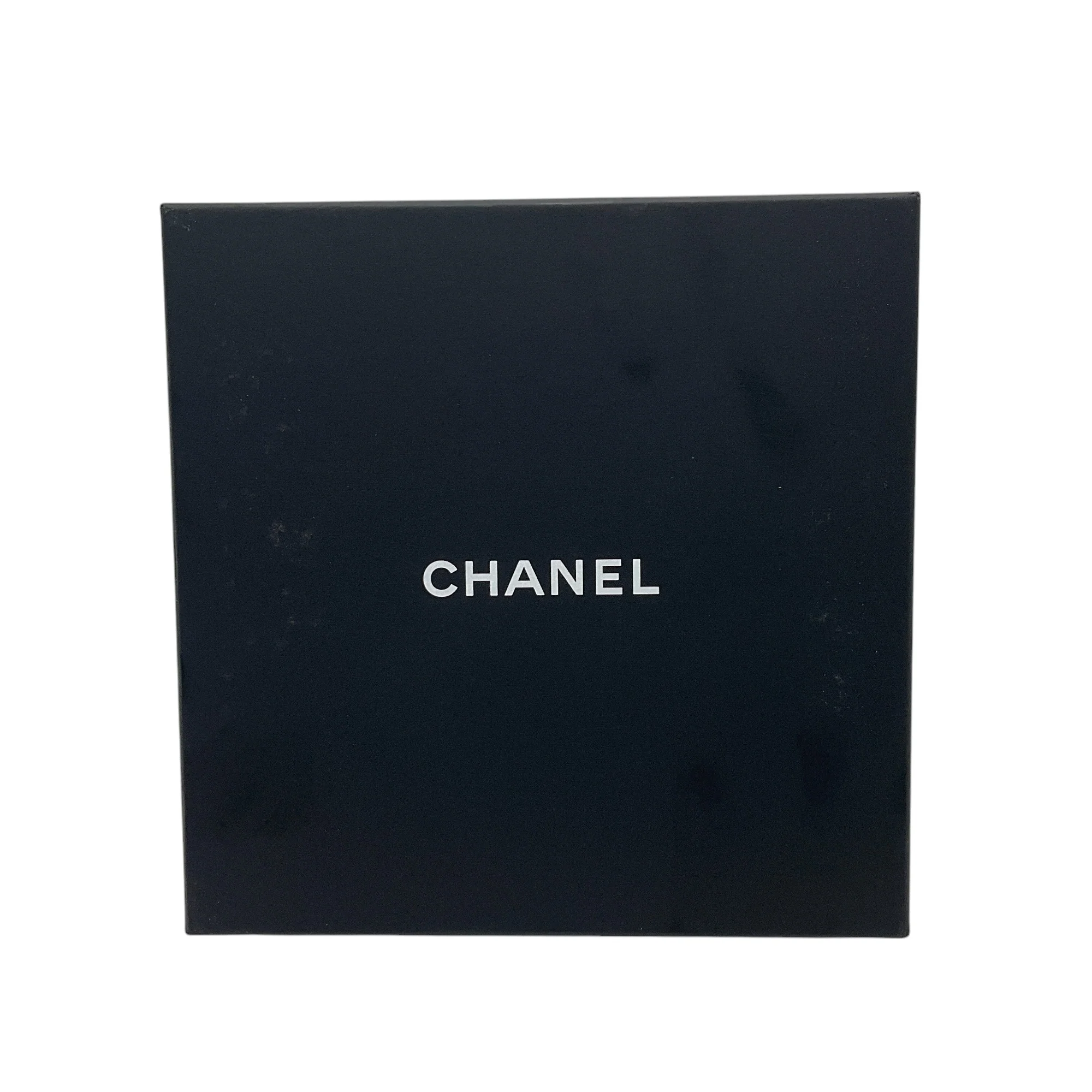 Chanel Vintage Pearl and Aqua Resin Embellished Gold Enamel Chunky Bangle Bracelet - Image 7