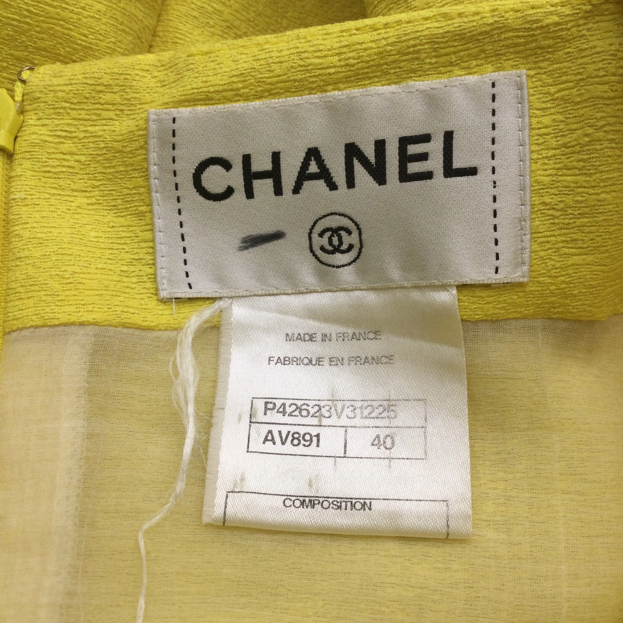 Chanel Yellow Sleeveless Square Neck Silk Crepe Cocktail Dress - Image 4