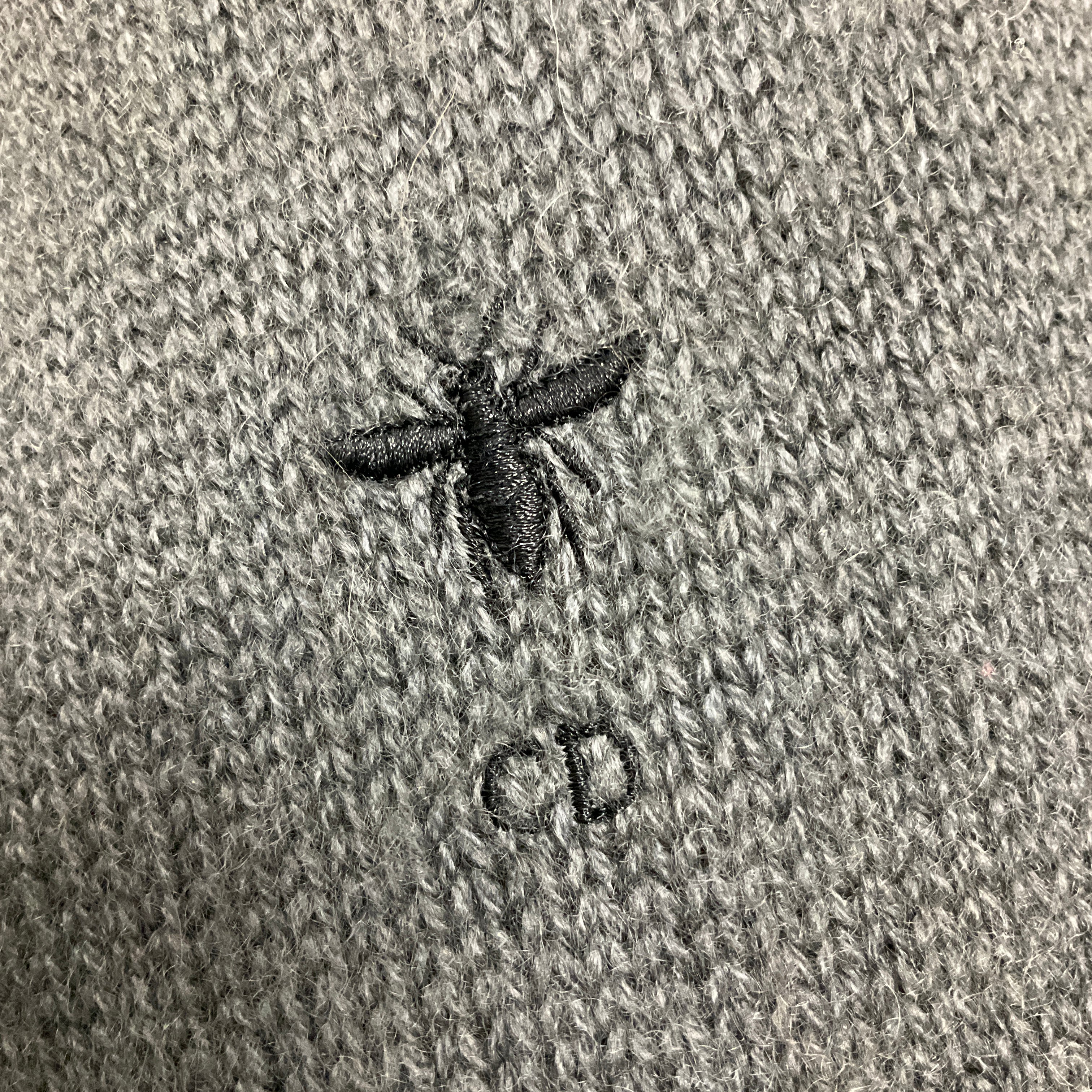 Christian Dior Grey Ombre Effect Bee Embroidered Cashmere Knit Sweater - Image 6