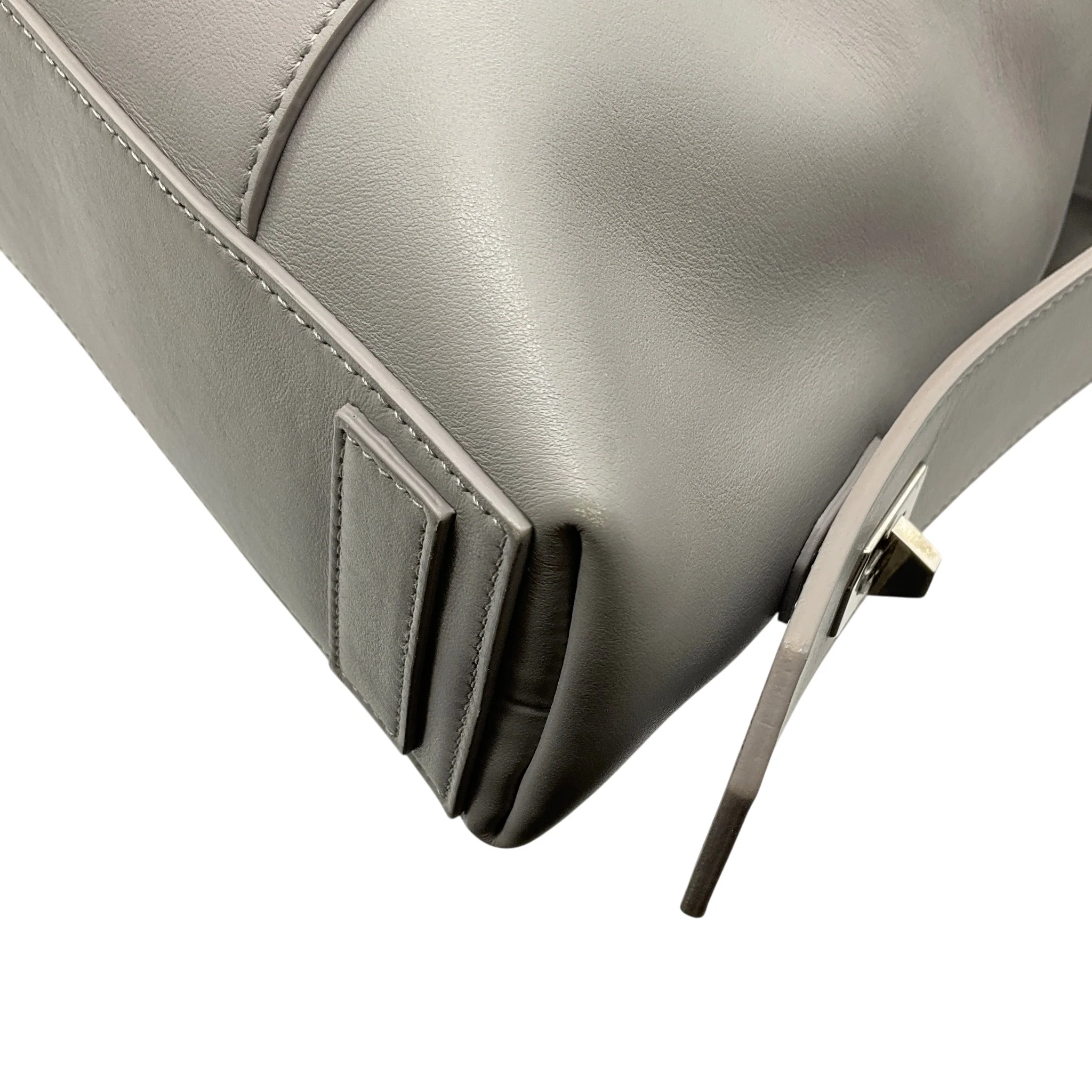 Givenchy Grey Leather Medium Antigona Soft Lock Bag - Image 7