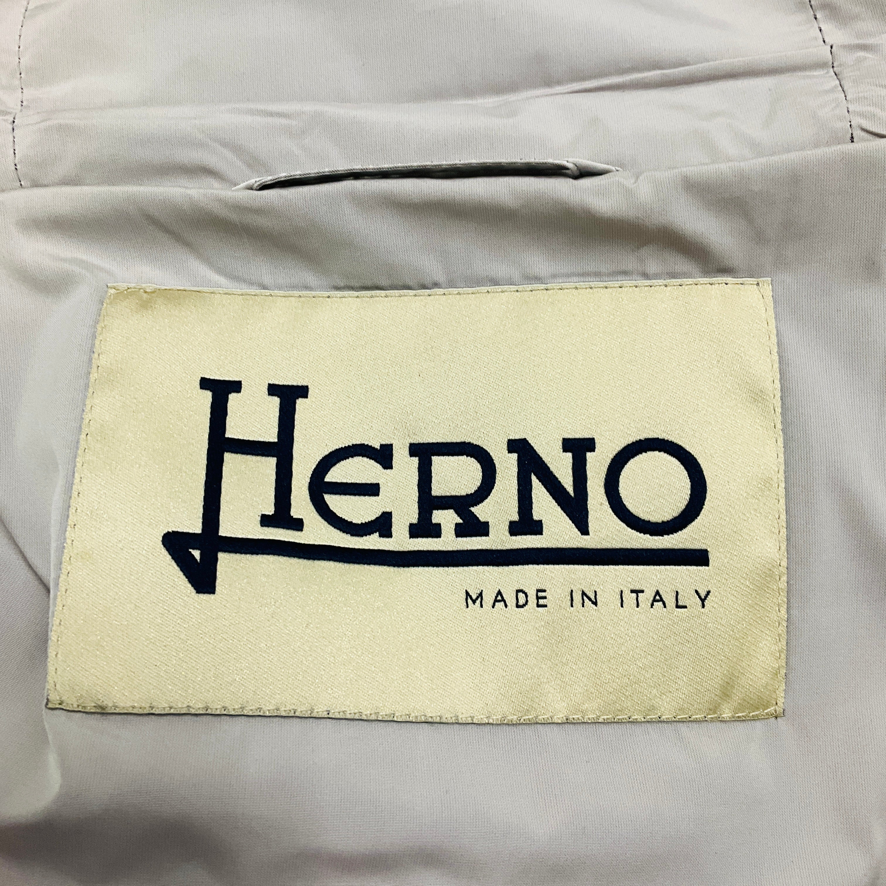Herno Grey Hooded Short Sleeved Full Zip Jacket - Image 4