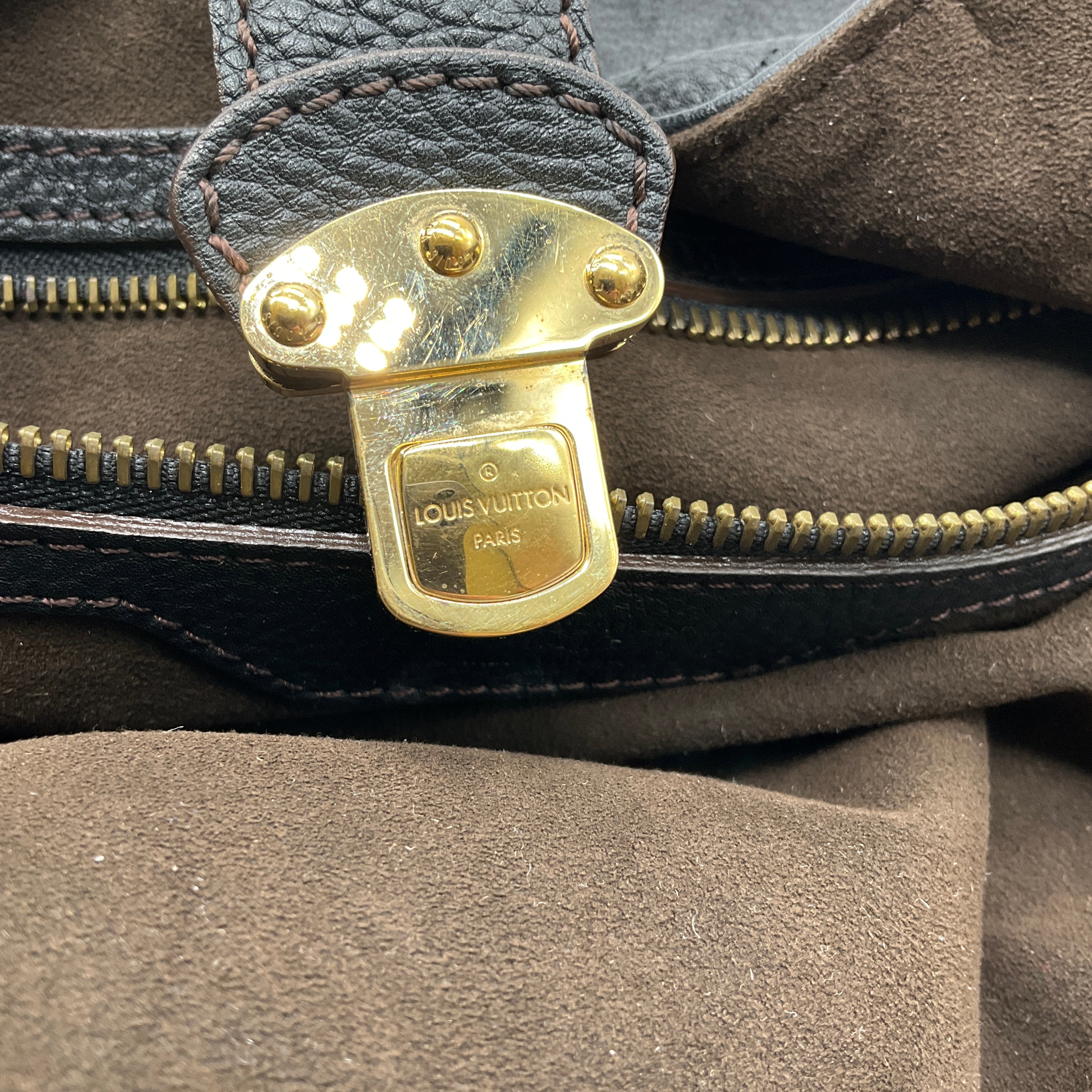 Louis Vuitton Black Monogram Mahina Leather XL Bag - Image 14