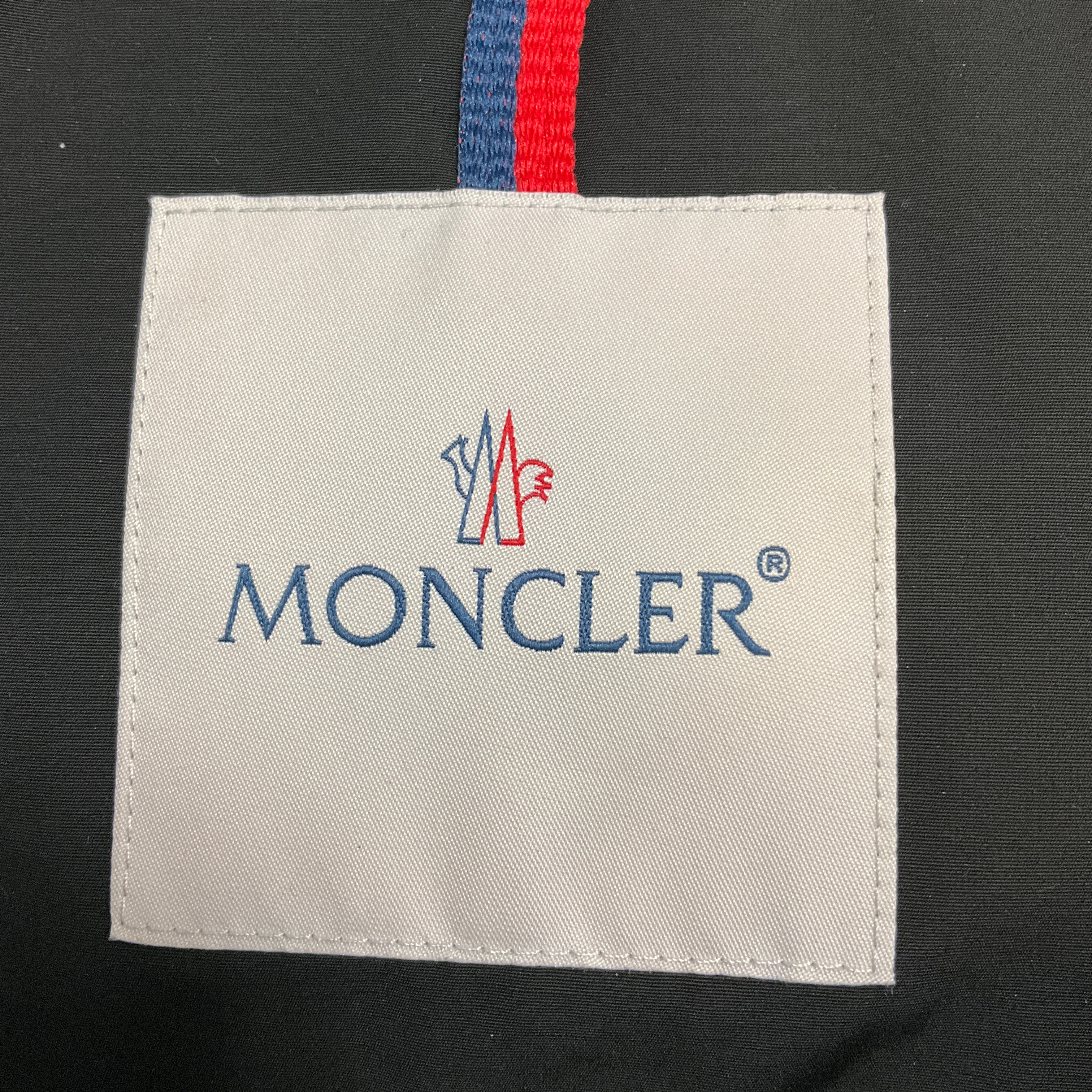 Moncler Black Sauvan Hooded Short Parka Jacket - Image 4