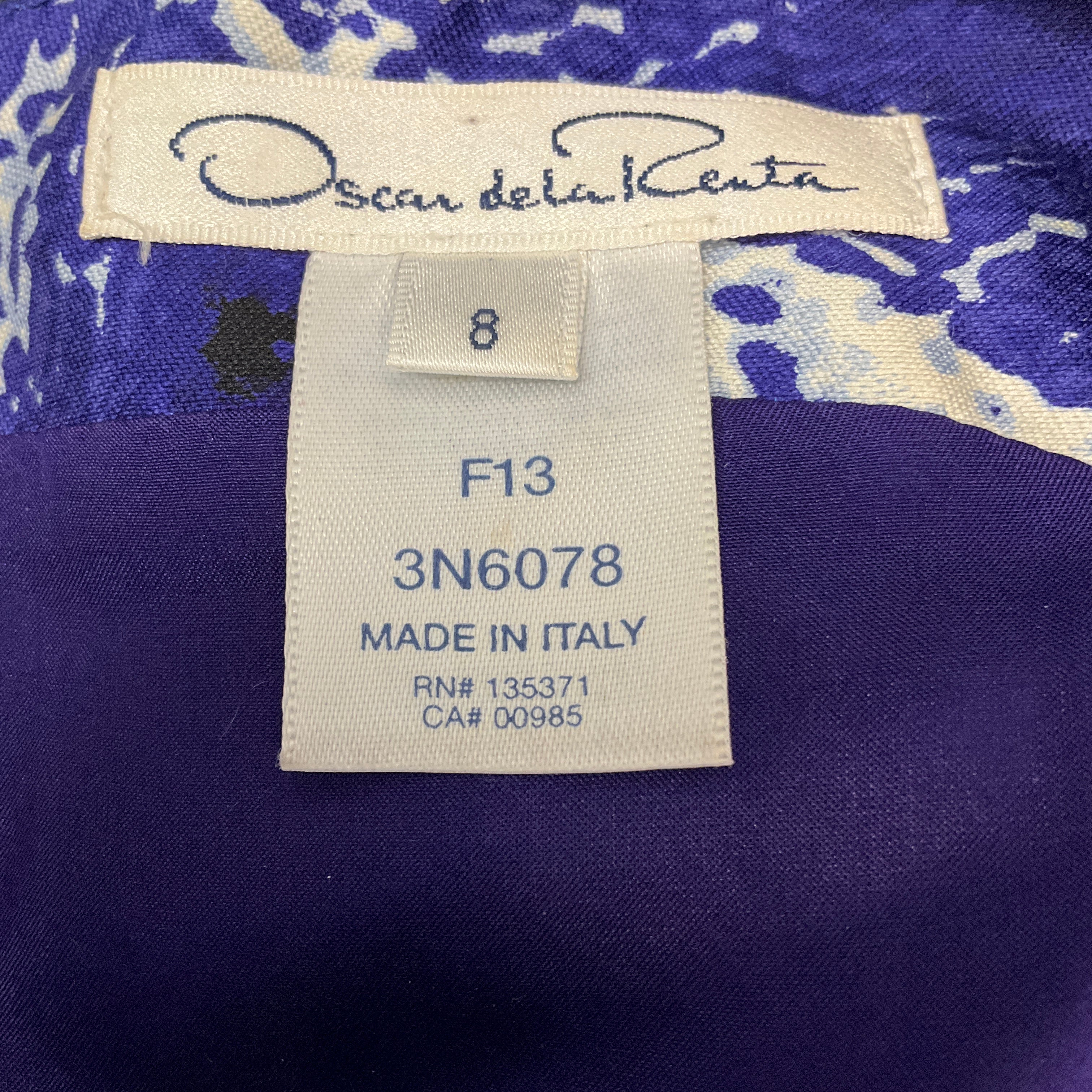 Oscar de la Renta Blue / White Printed Sleeveless Silk Dress with Shawl - Image 5