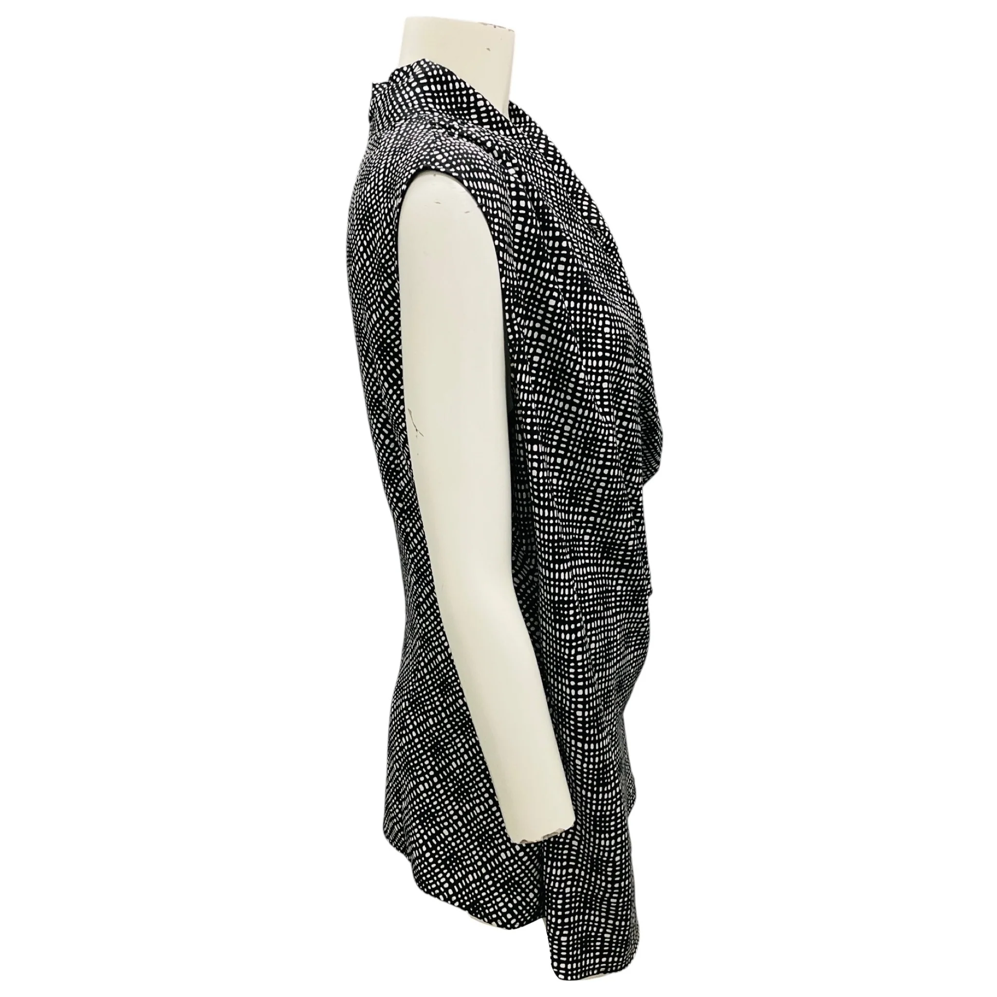 St. John Couture Black / White Printed Sleeveless Silk Top - Image 2