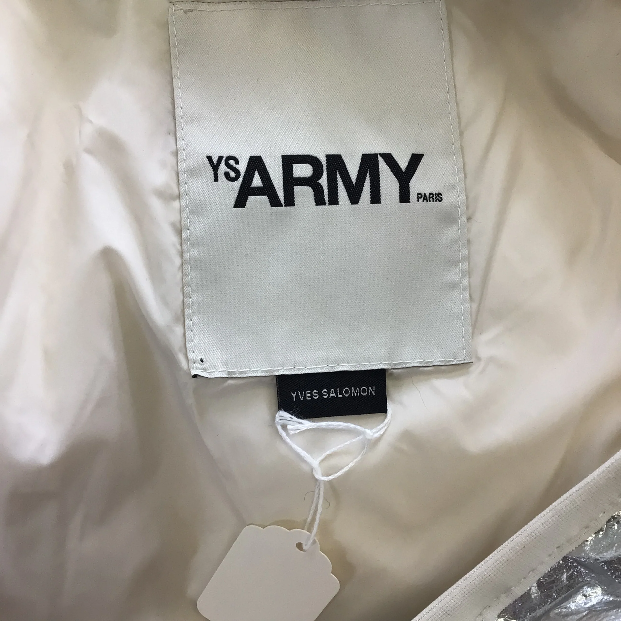 Yves Salomon Army Silver Metallic / Ivory Lamb Shearling Trimmed Hooded Quilted Down Puffer Coat - Image 4